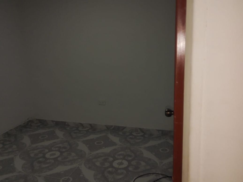 Casa de 6 alcobas en venta en Ospina Perez, Bogotá, 360 m² · foto 7 de 20