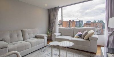 Bellísimo apartamento amoblado en el sector la calleja de 107 metros , tres alcobas , dos parqueaderos vista jardín , el conjunto cuenta con gimnasio, parque infantil, canchas de squash