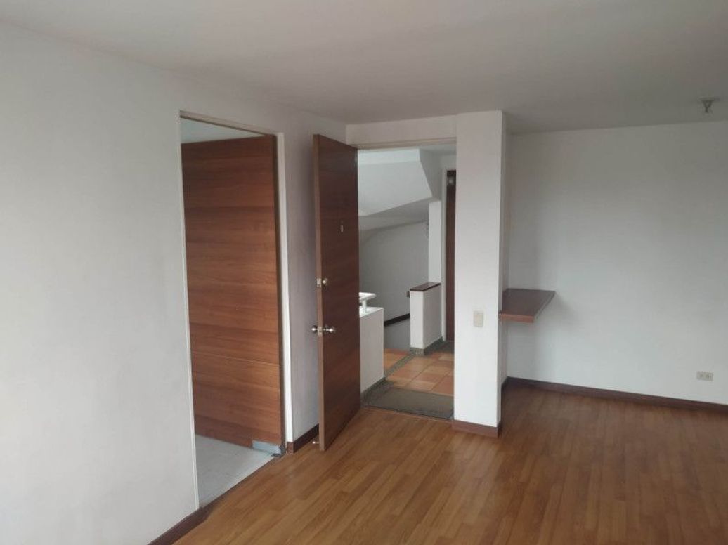 Apartamento de 3 alcobas en venta en Santa Helena Et. I, Bogotá, 54 m² · foto 11 de 18