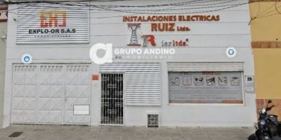 se arriendan 2 oficinas una primer piso de 20 m2 y otra en el segundo piso con 15 m2                                                                                                                                                                                                                                             un baño                                                                                                                                                                                                                                  canon de arrendamiento  $ 1000000   canon de   $ 1900000                                                                                                                                                               Pregunta por él, bajo el código Inmobiliario 1420-250 ¡Contáctanos! Agenda tu cita y con gusto te asesoramos.Somos GRUPO ANDINO INMOBILIARIO, con nosotros tendrás tus trámites más f