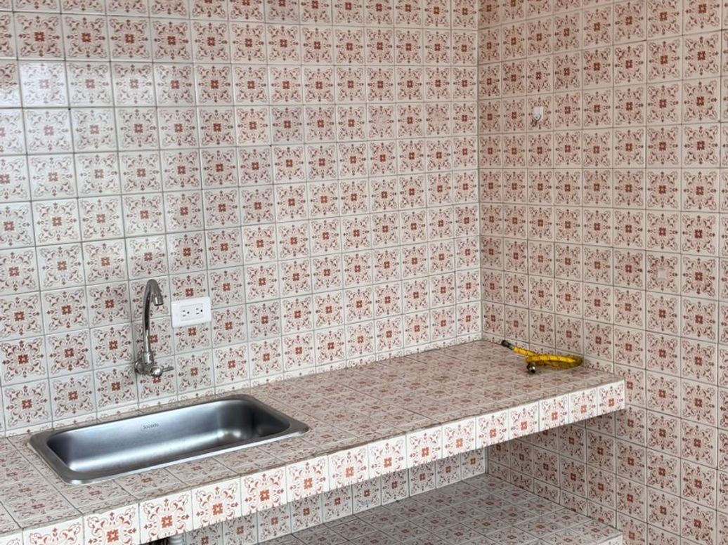 Casa de 6 alcobas en venta en El Retazo, Bogotá, 275 m² · foto 13 de 16