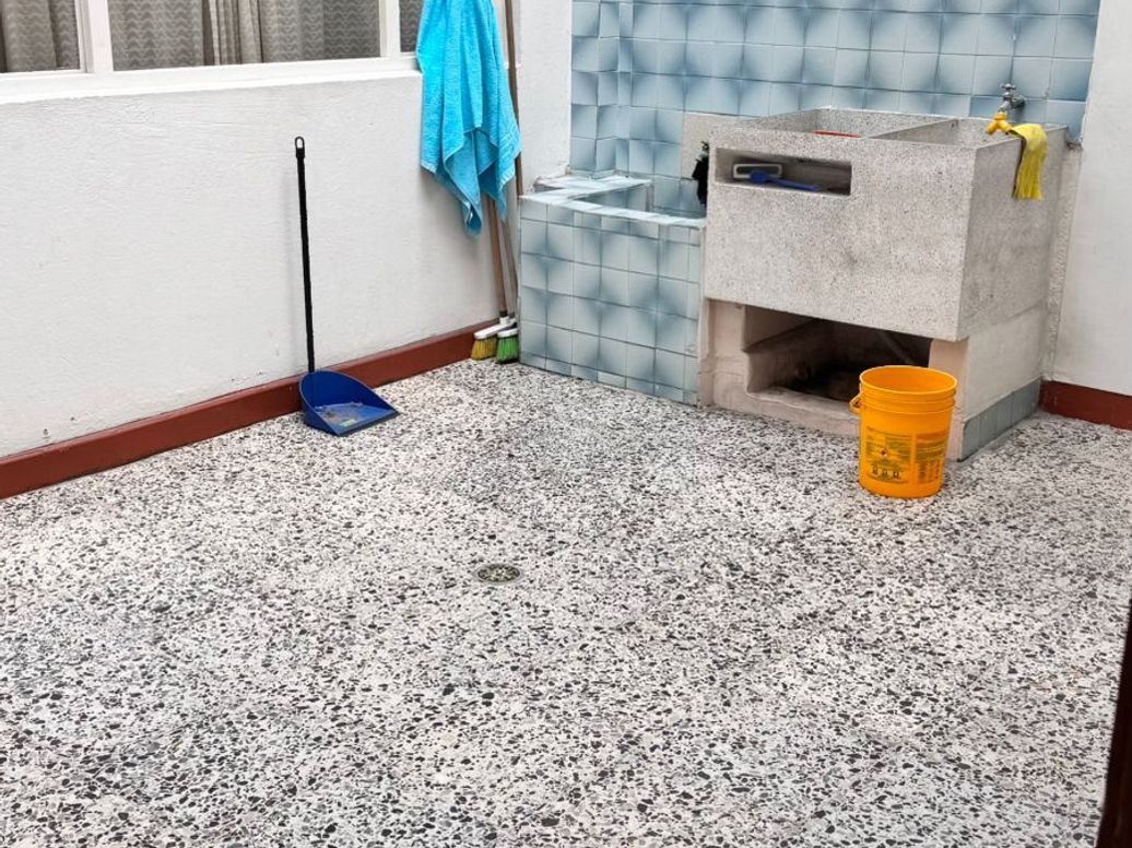 Casa de 6 alcobas en venta en El Retazo, Bogotá, 275 m² · foto 14 de 16