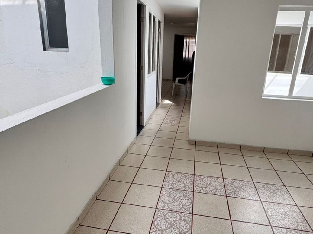 Casa de 6 alcobas en venta en El Retazo, Bogotá, 275 m² · foto 7 de 16