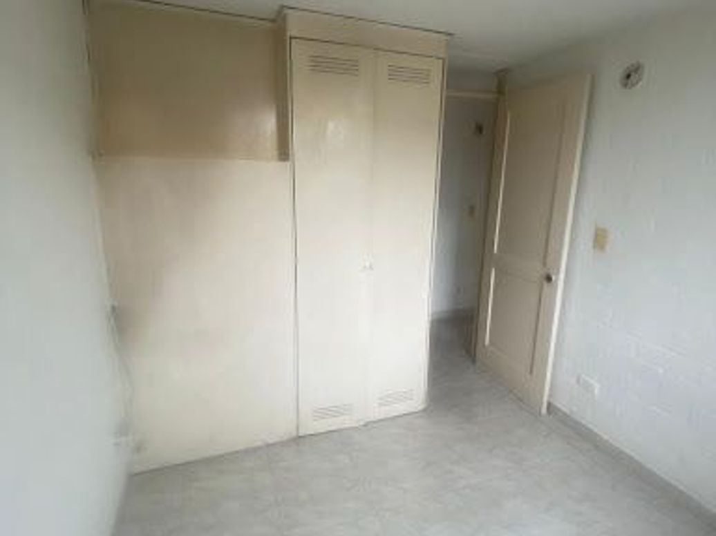 Apartamento de 3 alcobas en venta en Tibabuyes, Bogotá, 54 m² · foto 12 de 20