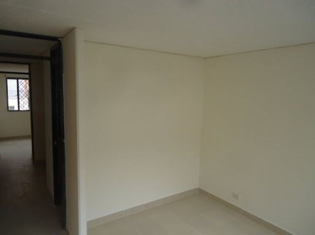 Casa de 4 alcobas en venta en Sabana De Tibabuyes, Bogotá, 90 m² · foto 9 de 20