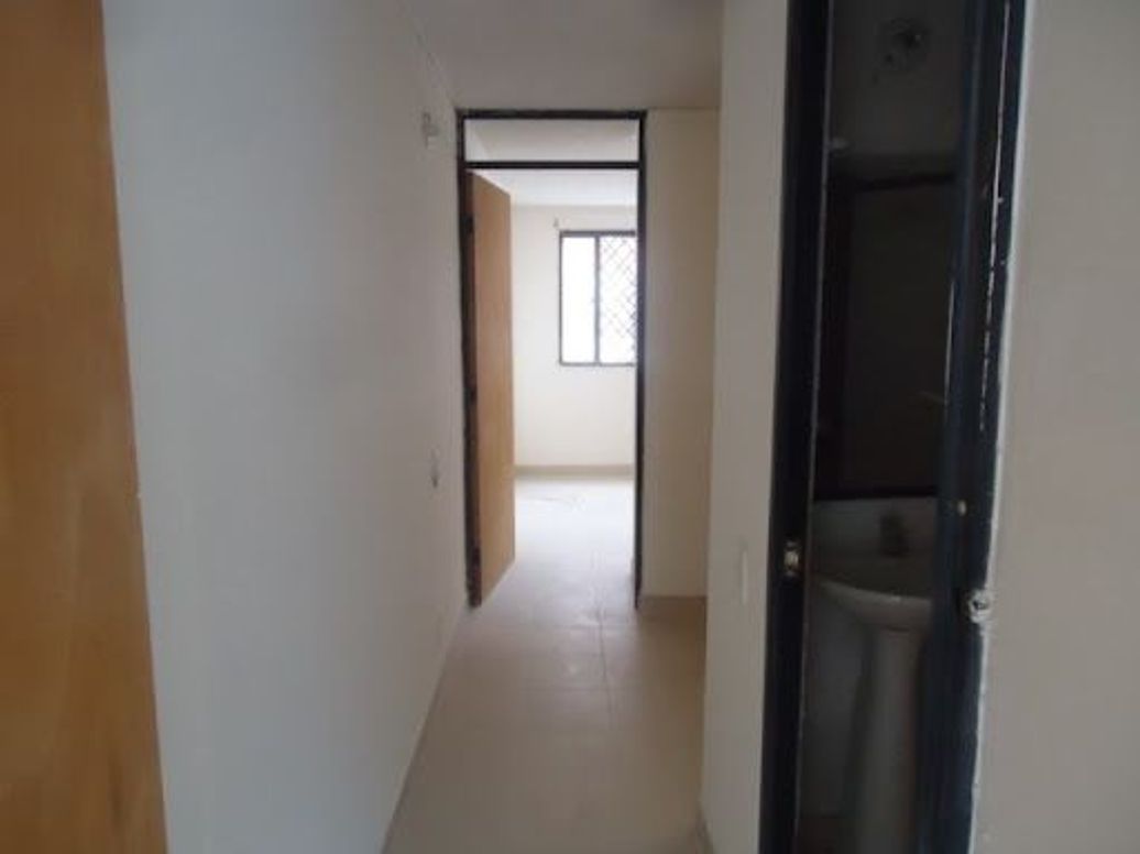 Casa de 4 alcobas en venta en Sabana De Tibabuyes, Bogotá, 90 m² · foto 7 de 20