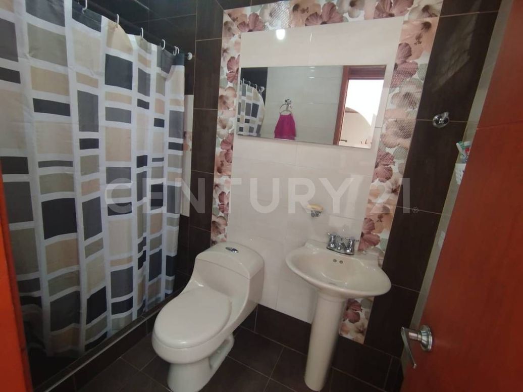 Casa de 10 alcobas en venta en Santa Isabel, Bogotá, 490 m² · foto 4 de 20