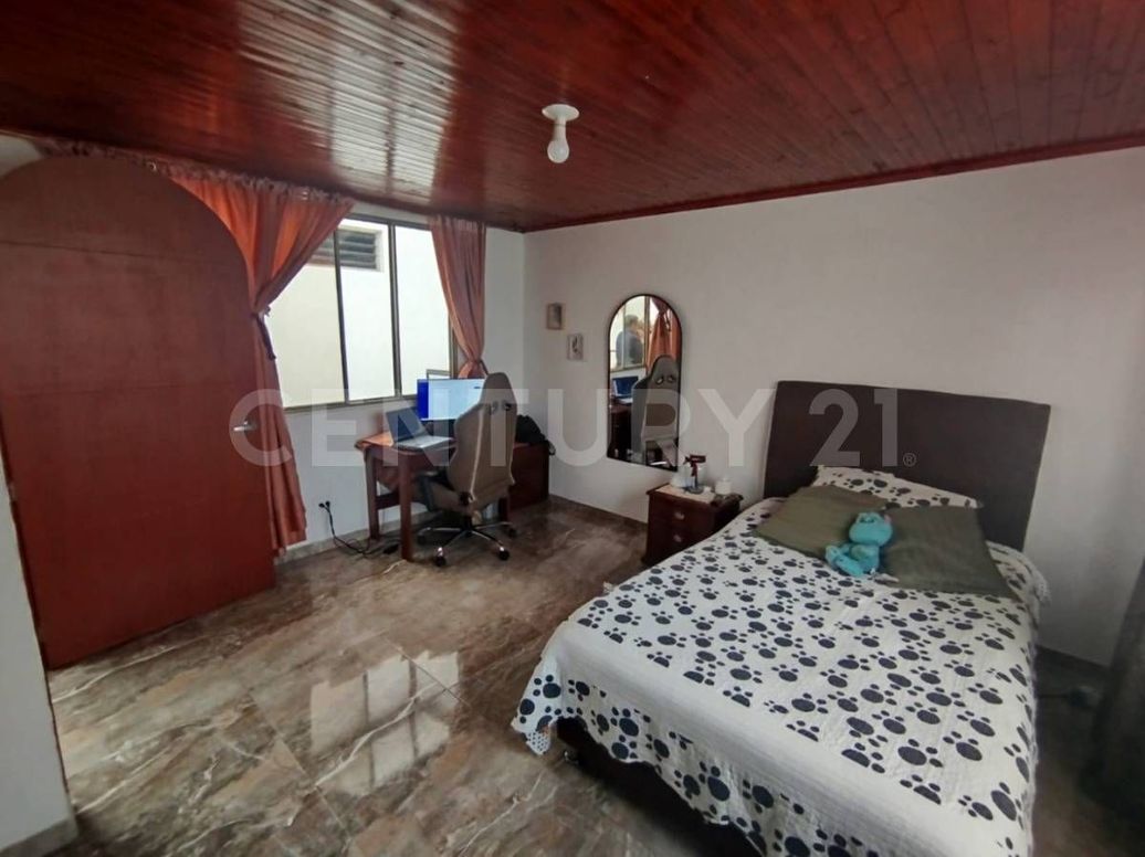 Casa de 10 alcobas en venta en Santa Isabel, Bogotá, 490 m² · foto 6 de 20