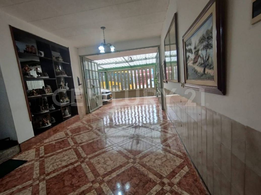 Casa de 10 alcobas en venta en Santa Isabel, Bogotá, 490 m² · foto 20 de 20