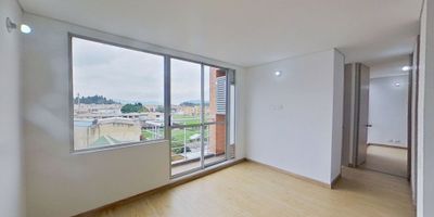  Venta de apartamento en Reserva de Akora, Tocancipa.

Apartamento de 51m² – Torre 3, 5to piso
Con una vista interior que invita a la calma, este hogar cuenta con:
2 acogedoras habitaciones
2 baños modernos
Sala comedor iluminada y cálida
Cocina integral + zona de lavandería
Acceso por escaleras y ascensor
Parqueadero comunal
Piso laminado en zona social y habitaciones

El hogar que estabas esperando.
Haz una pausa. Imagina llegar cada día a un lugar hecho para ti.
Un espacio que combina comodidad, tranquilidad y ubicación estratégica para brindarte calidad de vida.

Todo esto dentro de un conjunto residencial con zonas verdes, juegos infantiles, salón comunal y vigilancia 24/7, ideal para ti y tu familia.

Ubicado cerca de Ara, D1, Olímpica y del Colegio Técnico Comercial de Tocancipá. Con fácil acceso por la carrera 4 y calle 17.

 Libre de todo – Recibimos todos los bancos
Haz realidad ese proyecto de vida que tanto anhelas.
Este no es solo un apartamento… es tu próxima historia.

Agenda tu visita hoy. ¡Te va a encantar vivir aquí!
