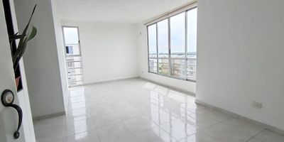 9121040 ¡Tu nuevo hogar en Yumbo te espera! Vive con comodidad, seguridad y estilo.

¿Buscas un lugar tranquilo, moderno y bien ubicado para vivir con tu familia y tus mascotas? Este apartamento en Yumbo, Valle del Cauca, lo tiene todo:

? Tipo de inmueble: Apartamento
? Área construida, terreno y privada: 65.4 m²
?️ Alcobas: 3, 2 con closet | ? Baños: 2
? Estrato: 3 | ?️ Piso: 8
?️ Año de construcción: 2017 | ? Estado físico: Usado
? Valor administración: $202.000
? Parqueadero: 1 asignado

✨ Características destacadas:
– Cocina tipo americano moderna
– Baño en la habitación principal
– Clósets amplios
– Zona de lavandería
– Servicios completos: agua, electricidad, gas domiciliario
– Citófono/intercomunicador

? Comodidades del conjunto:
– Área social para tus eventos y reuniones
– Ascensor
– Garaje privado
– Vigilancia 24/7 y circuito cerrado de TV
– Urbanización cerrada con acceso pavimentado
– Cerca de centros comerciales

? ¡Admite mascotas! Para que vivas junto a tus mejores amigos peludos.

Este apartamento combina confort, seguridad y una excelente ubicación. Ideal para quienes desean un espacio acogedor para vivir o invertir.

? Contáctate con nosotros y agenda tu visita. ¡Aprovecha esta gran oportunidad antes que otros!
