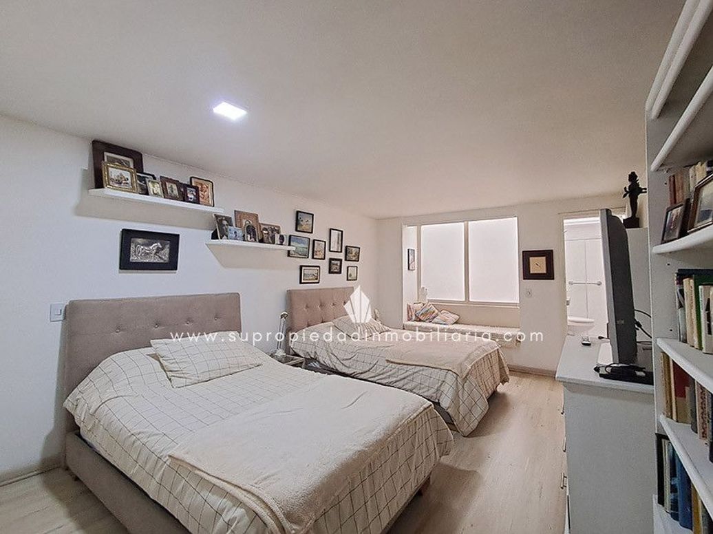 Apartamento de 3 alcobas en venta en Chico Norte Et. Iii, Bogotá, 228 m² · foto 12 de 20