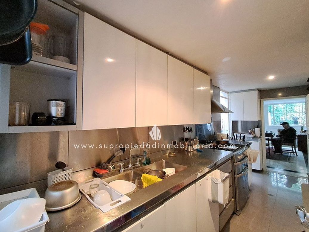 Apartamento de 3 alcobas en venta en Chico Norte Et. Iii, Bogotá, 228 m² · foto 3 de 20