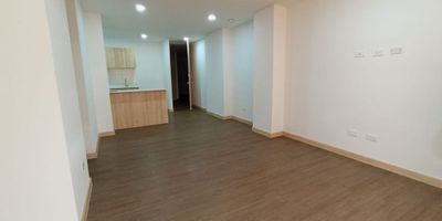 Apartamento en ARRIENDO de 3 habitaciones con closet, 2 baños, sala comedor, cocina, zona de ropas, parqueadero y cuarto útil.