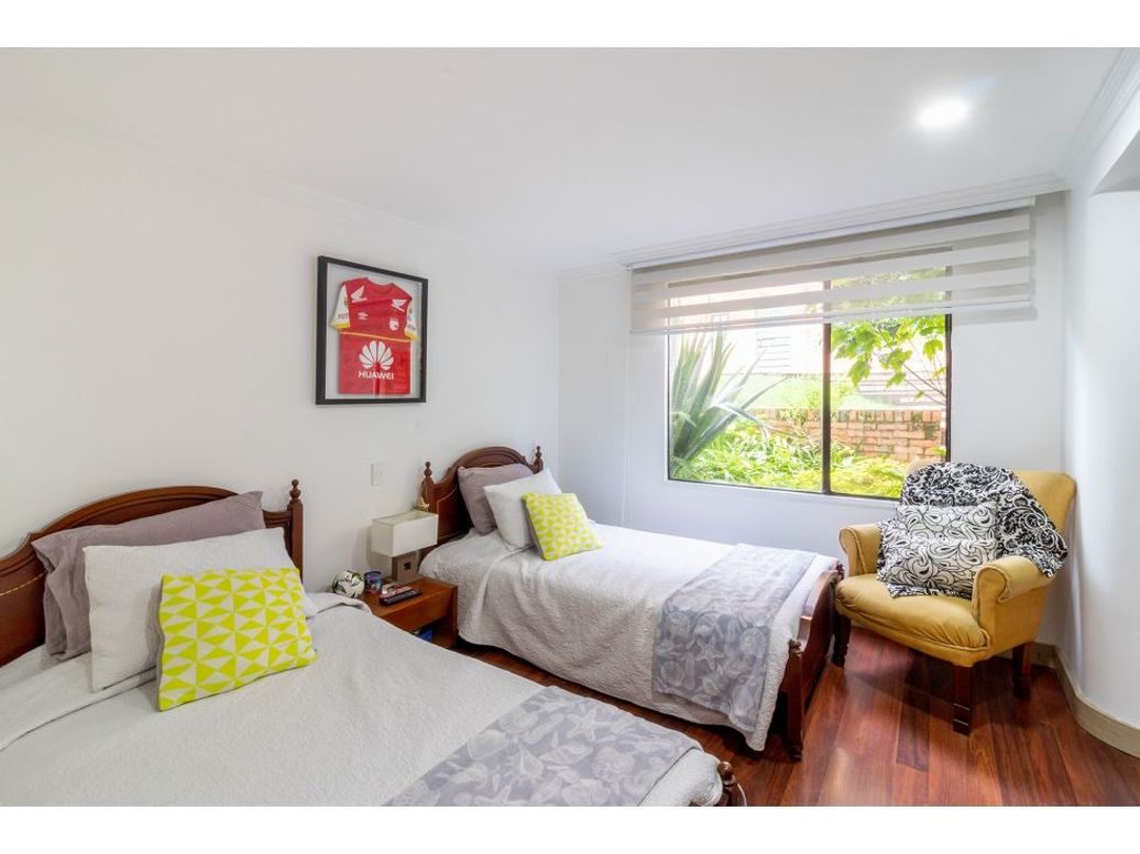 Casa de 3 alcobas en venta en Gratamira, Bogotá, 302 m² · foto 19 de 20