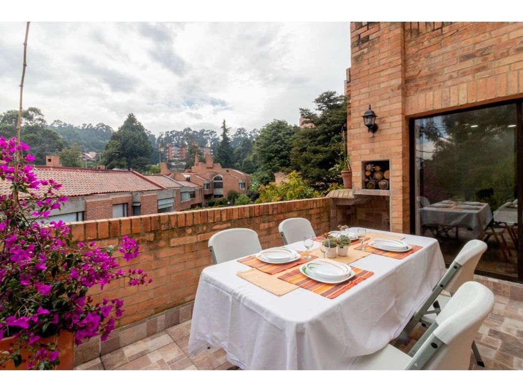 Casa de 3 alcobas en venta en Gratamira, Bogotá, 302 m² · foto 6 de 20