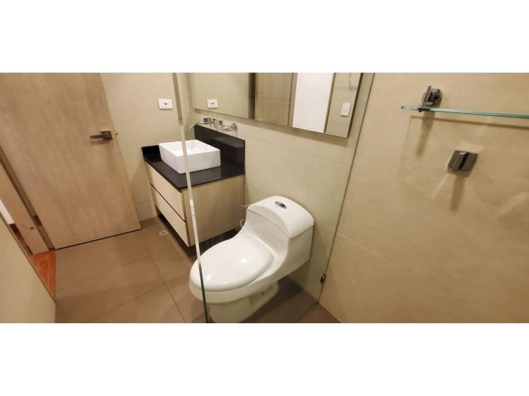 Apartamento de 2 alcobas en venta en Santa Barbara, Bogotá, 86 m² · foto 11 de 17