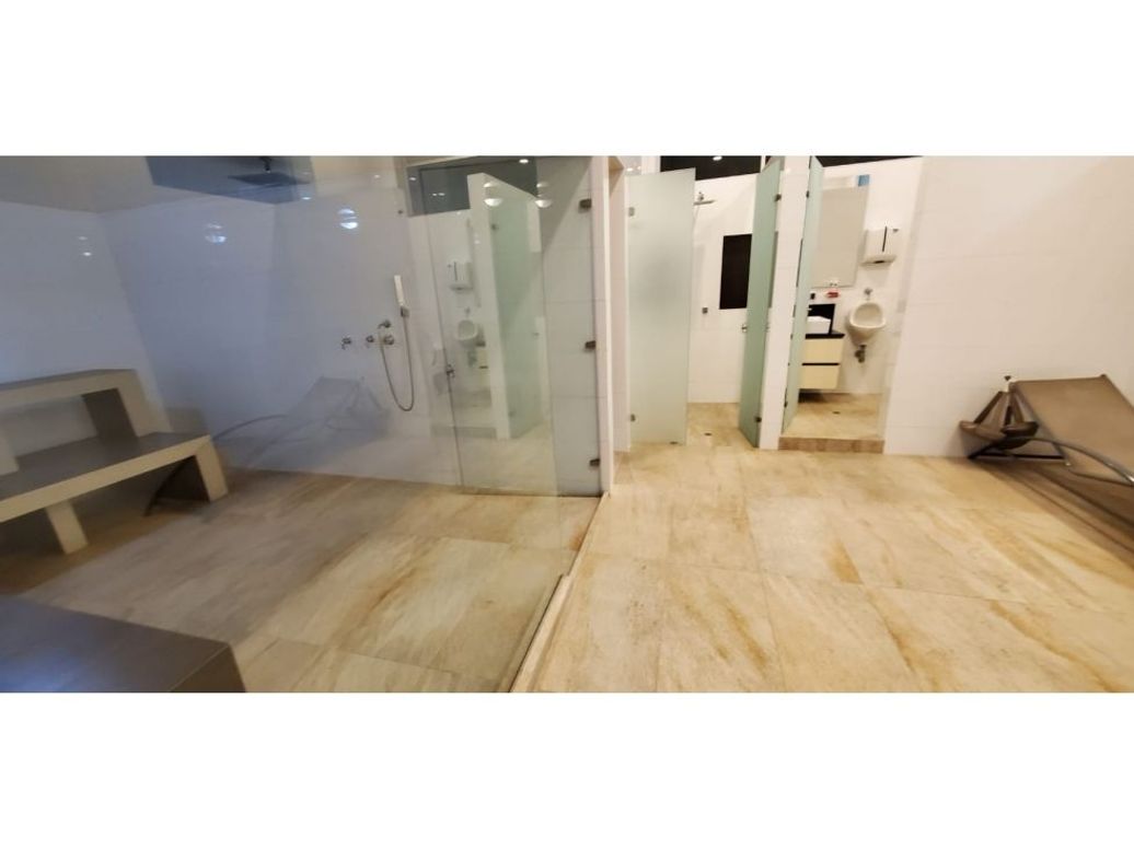 Apartamento de 2 alcobas en venta en Santa Barbara, Bogotá, 86 m² · foto 16 de 17