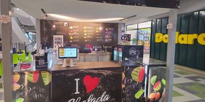 Venta local en Bello, tipo burbuja en Centro Comercial en Niquía, 9 m2, tiene la opción de comprar con franquicia y estar al lado de marcas anclas, reconocidas en el sector comercial, salud, educación, entre otros. Contacto Juan Cardona 3176418589