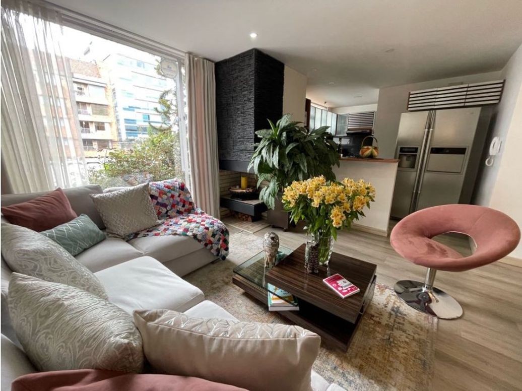 Apartamento de 2 alcobas en venta en Chico, Bogotá, 67 m² · foto 3 de 20