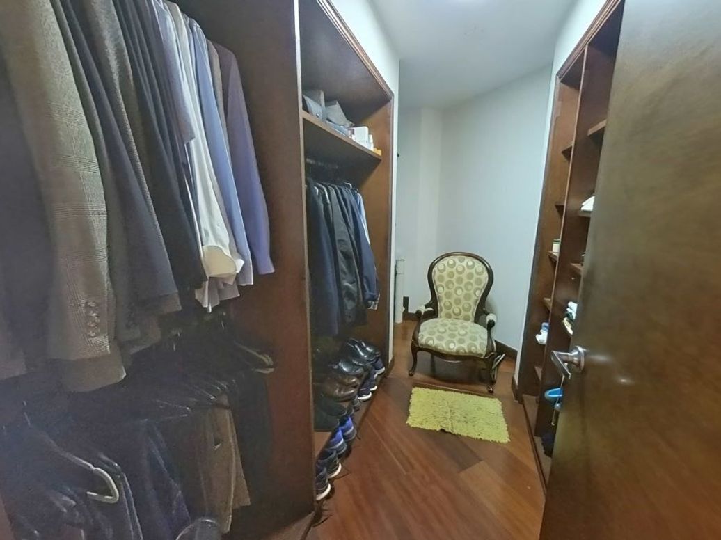Apartamento de 3 alcobas en venta en San Patricio, Bogotá, 205 m² · foto 16 de 20
