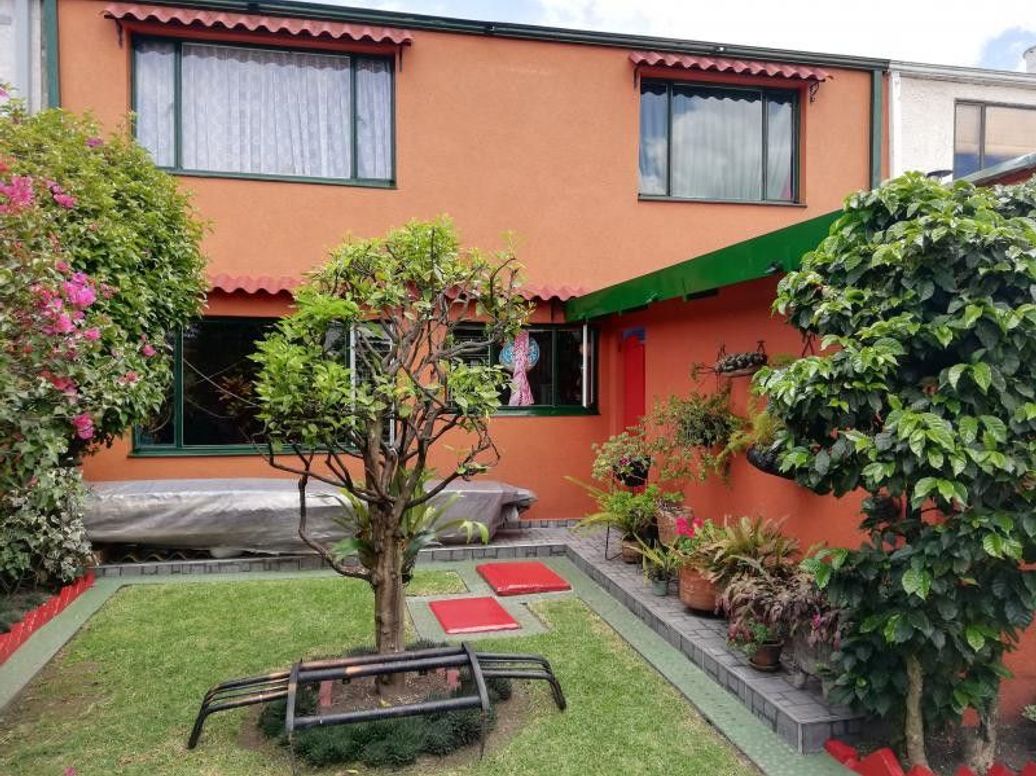 Casa en venta en Los Andes, Bogotá · foto 12 de 17