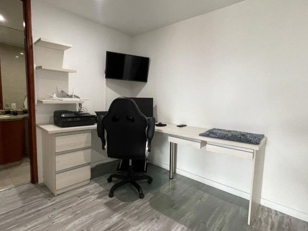Apartamento de 3 alcobas en venta en Campo Alegre, Bogotá, 138 m² · foto 17 de 20