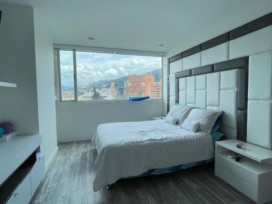Apartamento de 3 alcobas en venta en Campo Alegre, Bogotá, 138 m² · foto 20 de 20