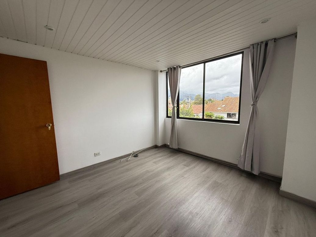 Apartamento de 3 alcobas en venta en Mónaco, Bogotá, 98 m² · foto 8 de 20