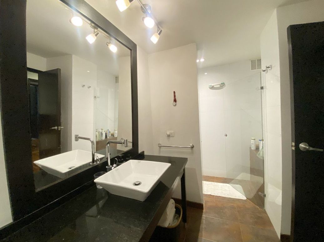 Apartamento de 3 alcobas en venta en Emaus, Bogotá, 245 m² · foto 13 de 19