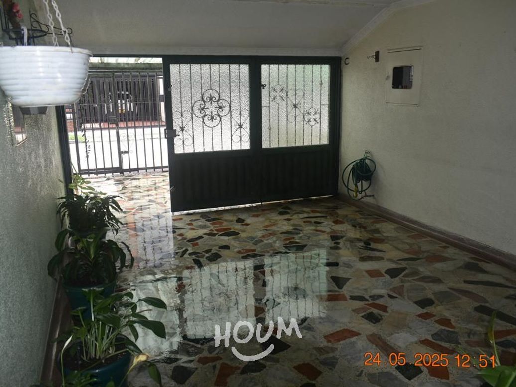 Casa de 4 alcobas en venta en Modelia, Bogotá, 400 m² · foto 3 de 20
