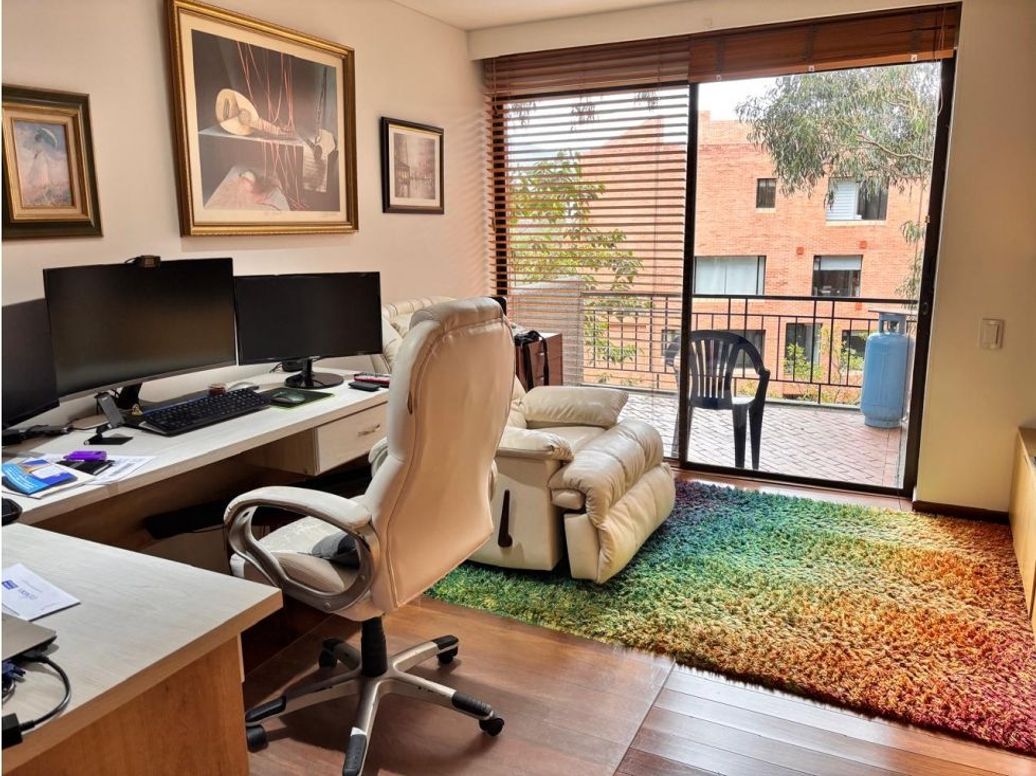 Apartamento de 3 alcobas en venta en Montearroyo, Bogotá, 250 m² · foto 3 de 12