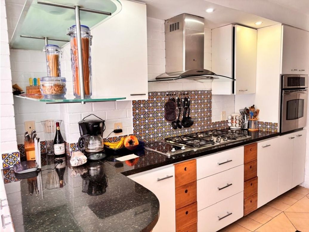 Apartamento de 3 alcobas en venta en Montearroyo, Bogotá, 250 m² · foto 6 de 12