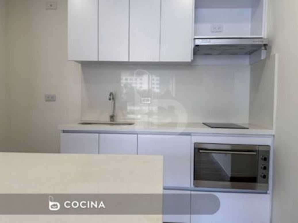 Apartaestudio en venta en Centro Internacional, Bogotá, 39 m² · foto 2 de 10