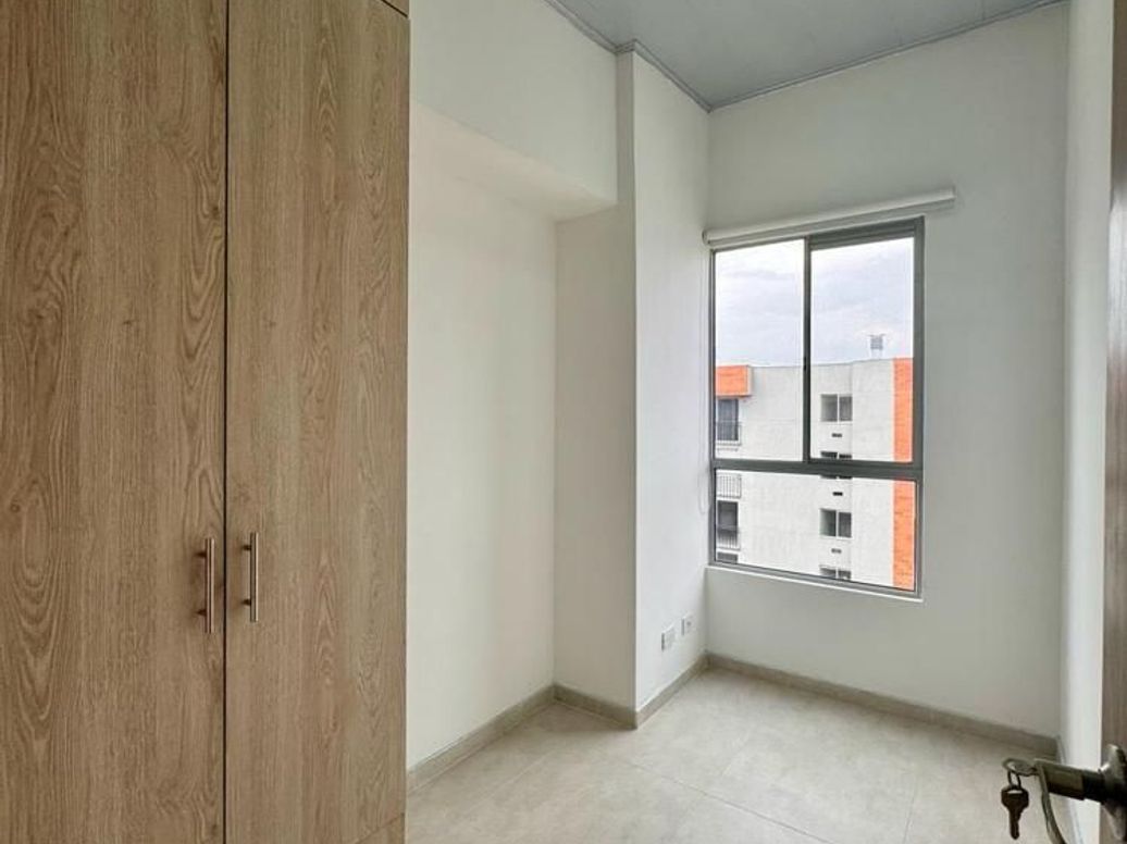 Apartamento de 3 alcobas en venta en Alameda, Bogotá, 46 m² · foto 2 de 8