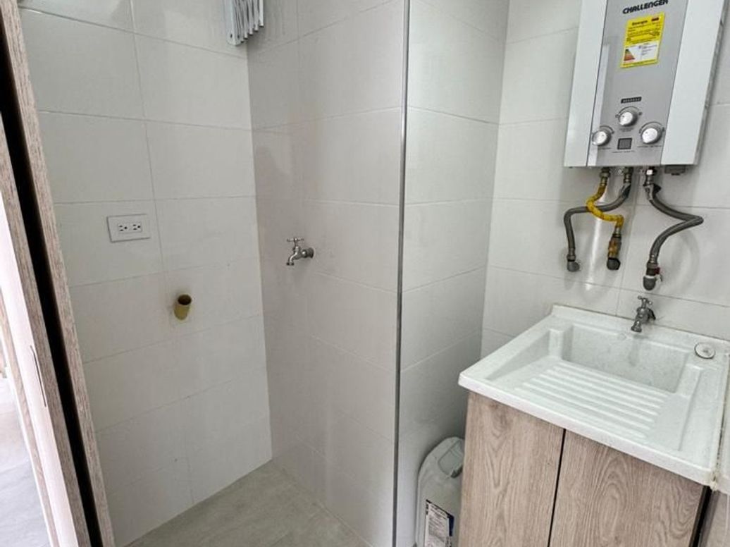 Apartamento de 3 alcobas en venta en Alameda, Bogotá, 46 m² · foto 4 de 8