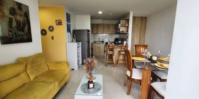 Hermoso apartamento como nuevo, fresco y con una espectacular vista. Se entrega con lámparas, hermosas cortinas y mosquitero.  Tiene tres habitaciones, dos baños, sala comedor y espacio de lavado. El conjunto cuenta con piscina, jacuzzi, turco, sauna y parque infantil.  Parqueadero cubierto. IBETH GOMEZ 