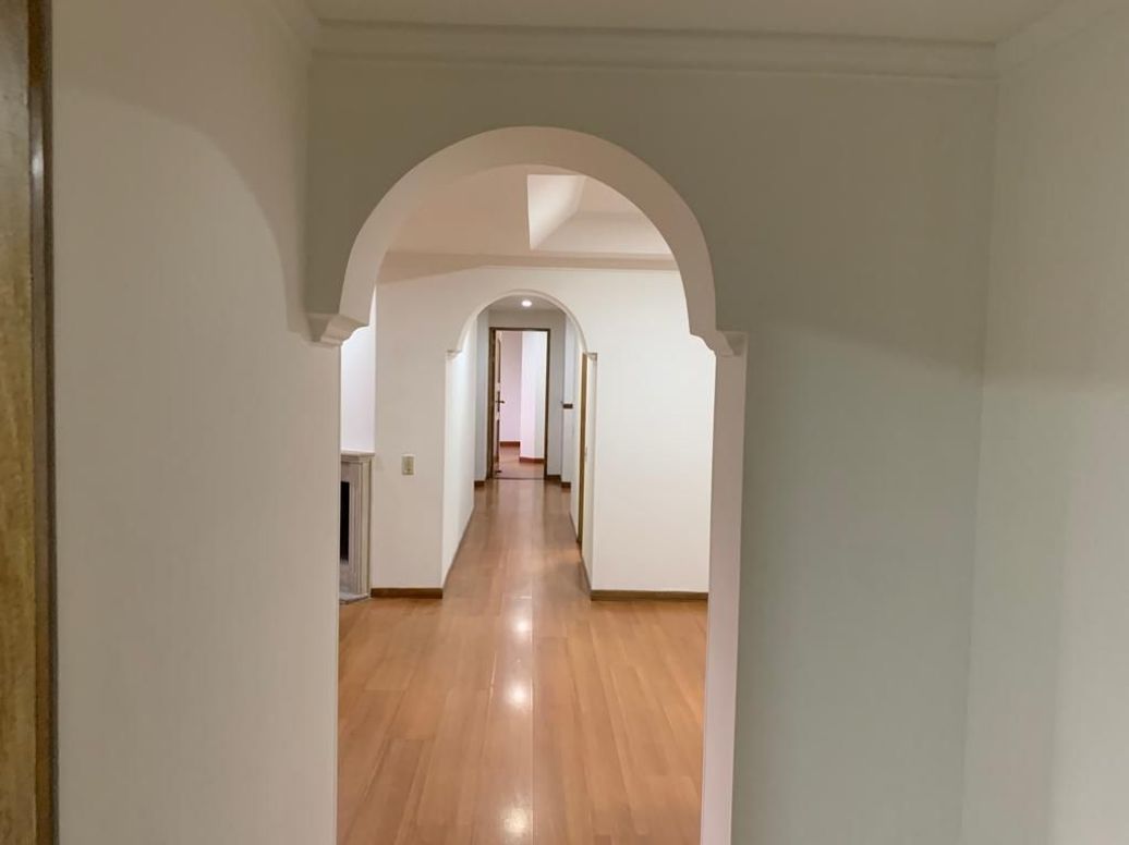Apartamento de 3 alcobas en venta en San José Del Prado, Bogotá, 107 m² · foto 4 de 19