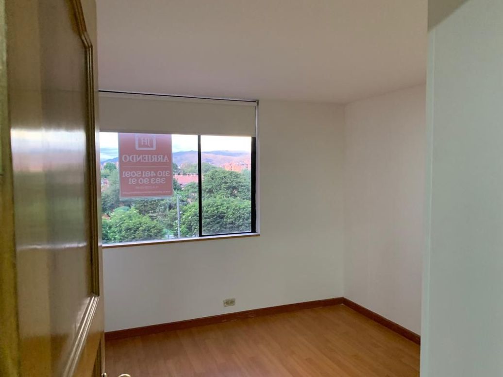 Apartamento de 3 alcobas en venta en San José Del Prado, Bogotá, 107 m² · foto 14 de 19