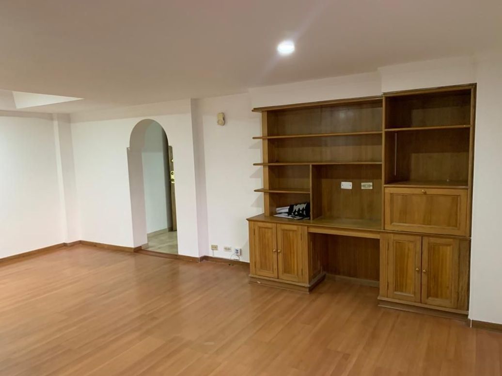 Apartamento de 3 alcobas en venta en San José Del Prado, Bogotá, 107 m² · foto 3 de 19