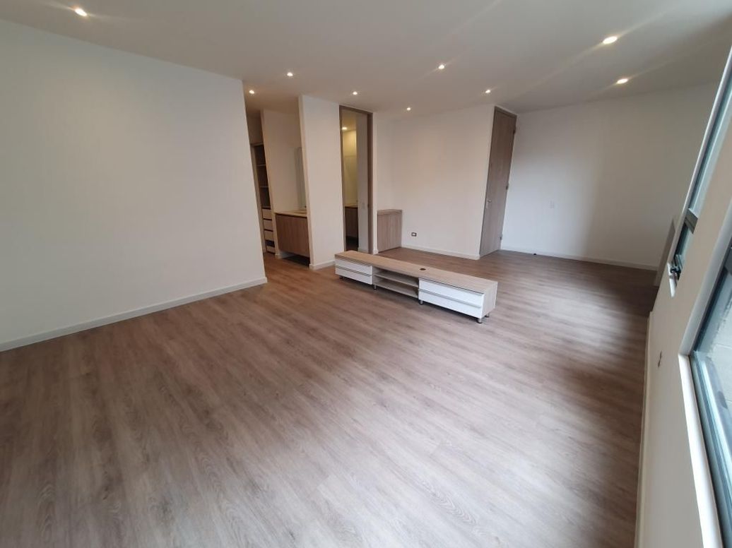 Apartaestudio en venta en Santa Ana Occidental, Bogotá, 45 m² · foto 8 de 20