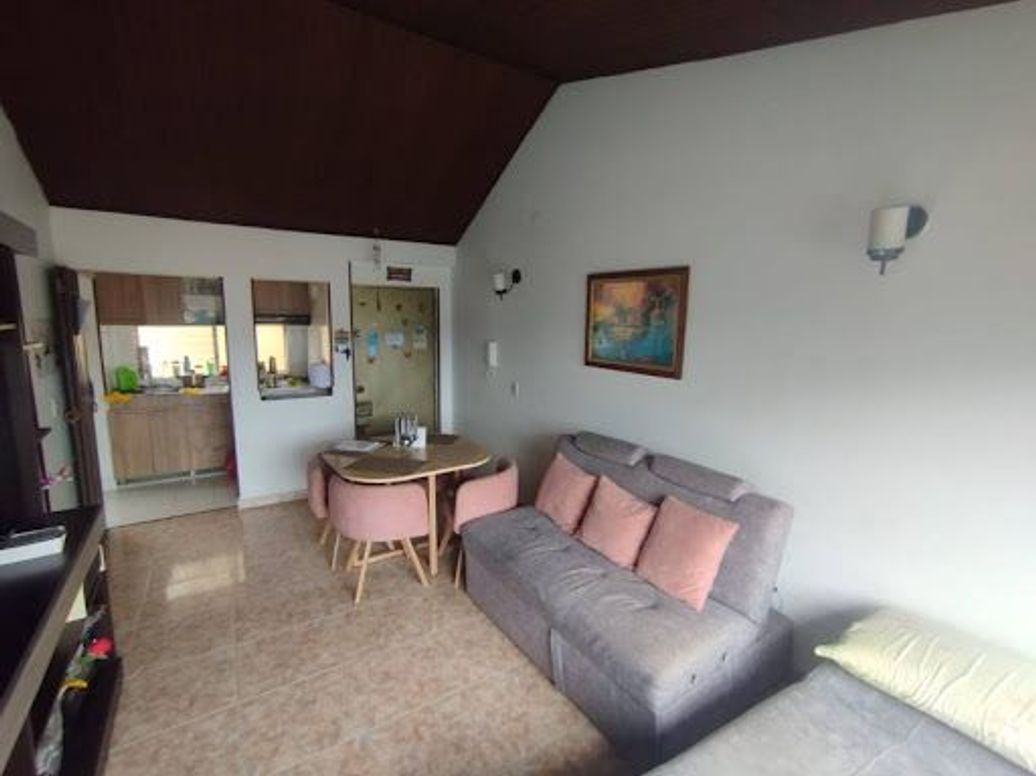 Apartamento de 3 alcobas en venta en Villas De Granada, Bogotá, 60 m² · foto 6 de 18