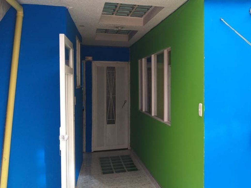 Casa de 6 alcobas en venta en Tunjuelito, Bogotá, 70 m² · foto 6 de 14