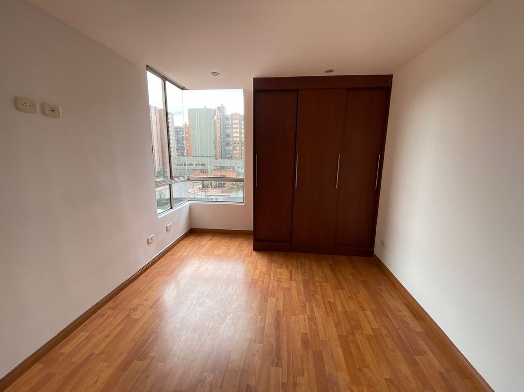 Apartamento en arriendo en Cjr El Manantial, Bogotá · foto 4 de 18