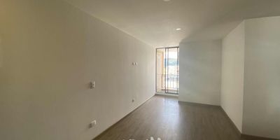 [VEN] ID HOUM: 154102

En Houm te ayudamos de forma fácil y segura. Los beneficios de comprar con nosotros:
    • Te ayudamos a conseguir financiamiento a través de una asesoría personalizada
    • Mediación y seguimiento de todo el proceso
    • Ponemos a tu disposición profesionales en notariado, registro y asesoría jurídica
¡Solo te preocupas de las firmas!

Departamento en venta, ubicado en el barrio Samaria, con una superficie construida de 51.00 m² y superficie total de 51.00 m². 

Sus principales características son:

    • 2 dormitorios
    • 2 baños
    • Admite mascotas
    • 1 parqueadero
    • Año de construcción: 2023
            
Si compras con nosotros, te brindamos asesoría personalizada durante todo el proceso.
        
Más que una inmobiliaria, somos Houm.
*Aplican T&C