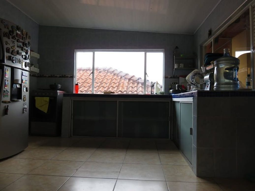 Casa de 6 alcobas en venta en Modelo Norte, Bogotá, 176 m² · foto 9 de 12