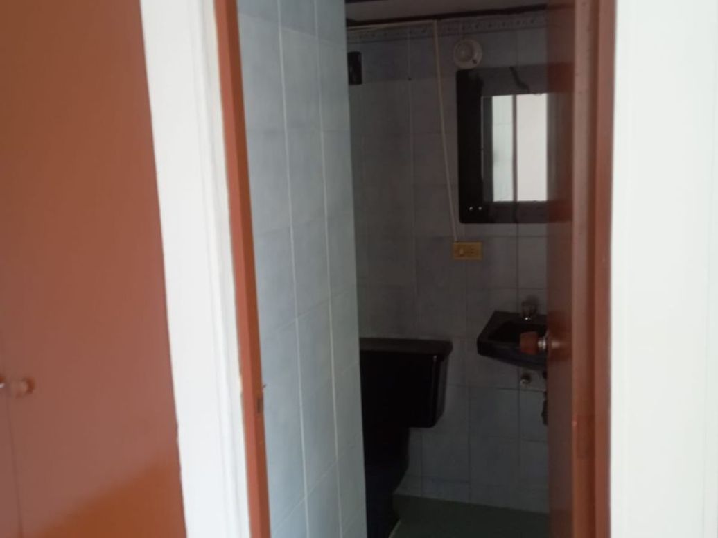 Apartamento de 3 alcobas en venta en Parque Nacional, Bogotá, 80 m² · foto 2 de 9