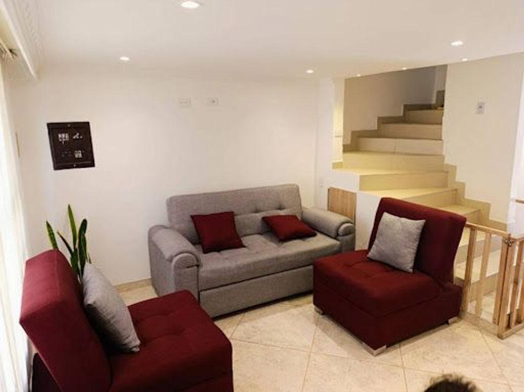 Casa de 4 alcobas en venta en Villas De Granada, Bogotá, 144 m² · foto 2 de 20