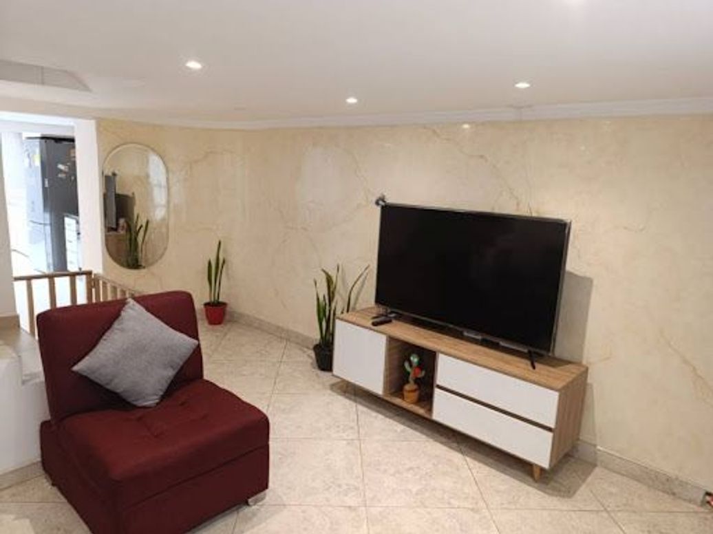 Casa de 4 alcobas en venta en Villas De Granada, Bogotá, 144 m² · foto 3 de 20