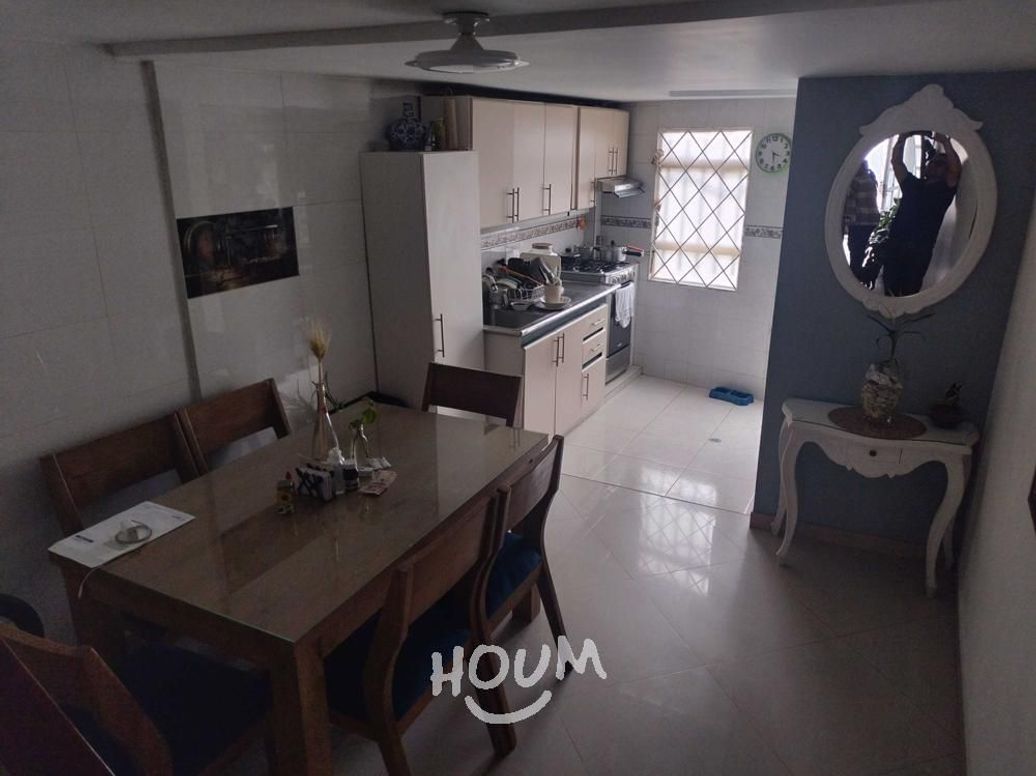 Casa de 4 alcobas en venta en Cr Portales Del Norte Et. Ii, Bogotá, 108 m² · foto 9 de 19